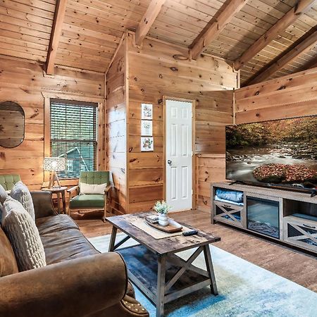 Mama Bear'S Moonshine Ridge Villa Gatlinburg Dış mekan fotoğraf