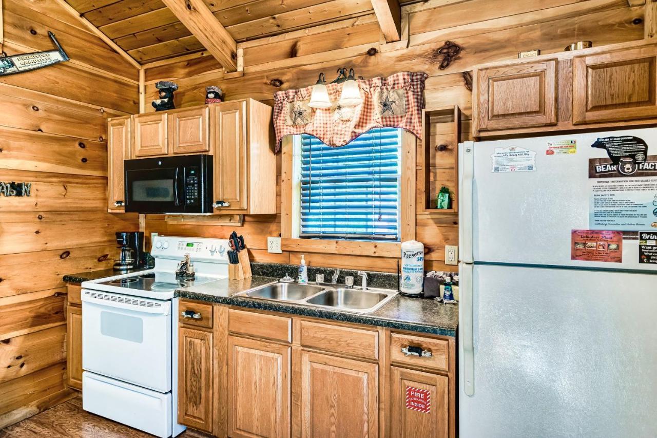 Mama Bear'S Moonshine Ridge Villa Gatlinburg Dış mekan fotoğraf
